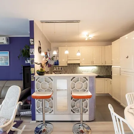 Zoey Apartment Makarska