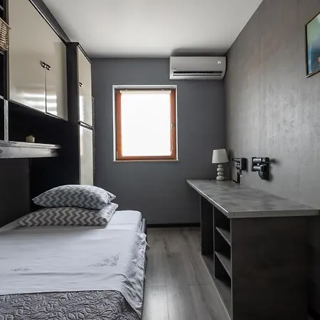 Zoey Apartment Makarska