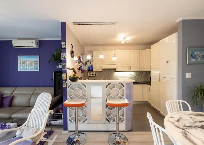 Zoey Apartman Makarska